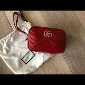 Gucci Marmont clutch/wristlet